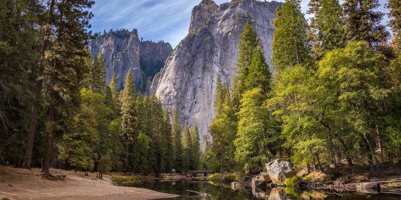 后端开发核心技术解析：从软件开发到网络技术的实战攻略