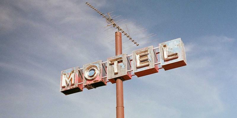 基于eBPF的云原生网络可观测性深度解析：从内核层透视全栈监控