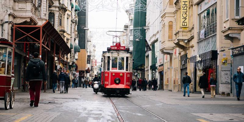 量子密钥分发网络：后端开发的绝对安全挑战与设计蓝图